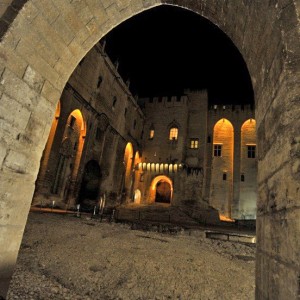 A stay in Avignon – an unusual evening at the Popes’ Palace