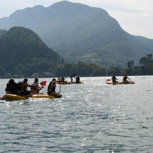 Séminaire insolite à Annecy : Challenge sur le lac et soirée tipis