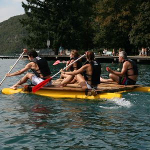 Séminaire insolite à Annecy : Challenge sur le lac et soirée tipis