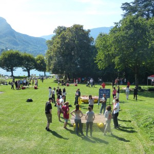 Séminaire insolite à Annecy : Challenge sur le lac et soirée tipis