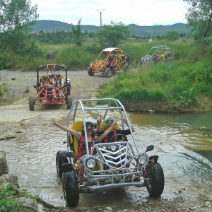 Séminaire vert en Ardèche - Challenge canoë et spéléologie