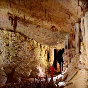 Stay in the Ardèche : Discover a cave