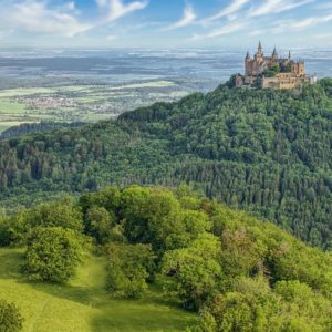 Journée en Provence - Parc Rocher Mistral & Château de La Barben