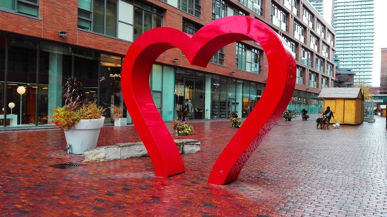 Jour 2 : Chutes du Niagara - Toronto