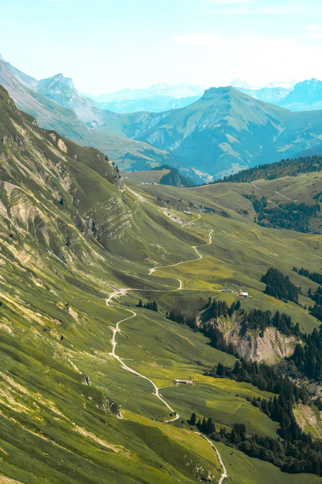 Rallye 2CV sur les routes du Col de Aravis