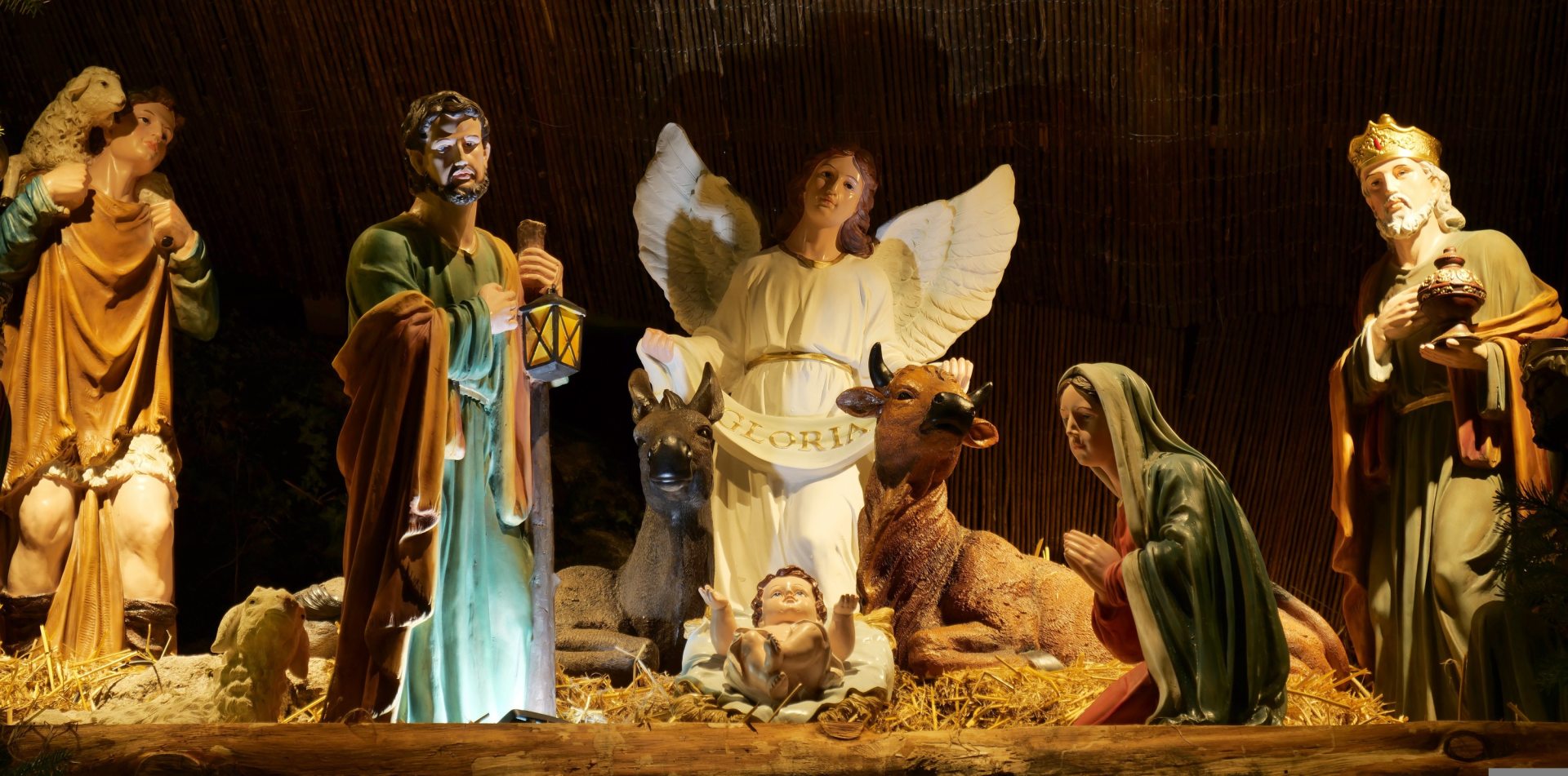 Magie des crèches de Noël en groupe